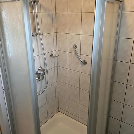 Bellevue Apartment *